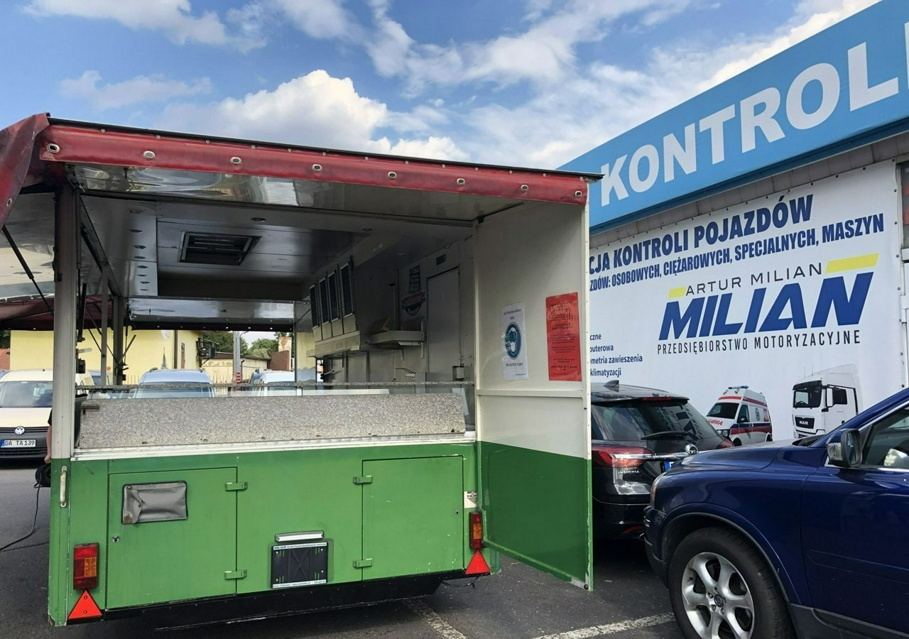 Inna Inny Autosklep Gastronomicznay Foodtruck sklep Food truck Gril imbis Borc - Торговый прицеп: фото 3 Inna Inny Autosklep Gastronomicznay Foodtruck sklep Food truck Gril imbis Borc - Торговый прицеп: фото 3