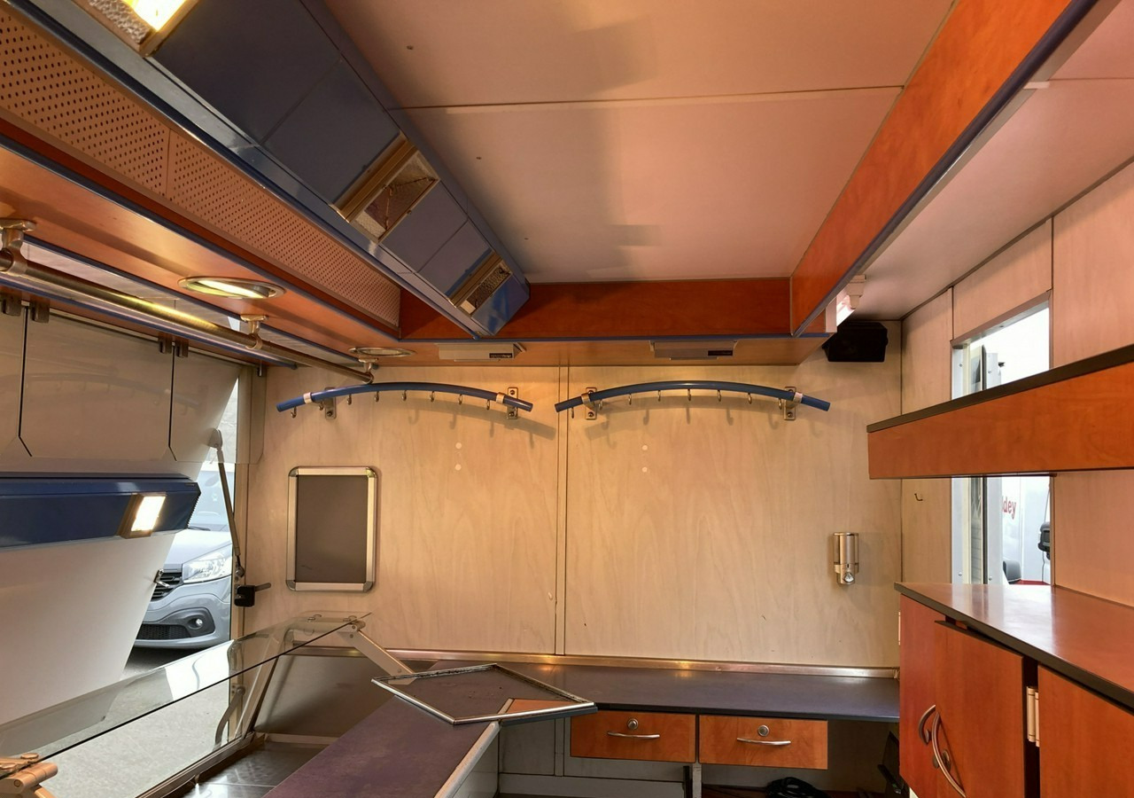 Inna Inny Autosklep wędlin Gastronomiczna food truck foodtruck sklep bar - Торговый прицеп: фото 5 Inna Inny Autosklep wędlin Gastronomiczna food truck foodtruck sklep bar - Торговый прицеп: фото 5