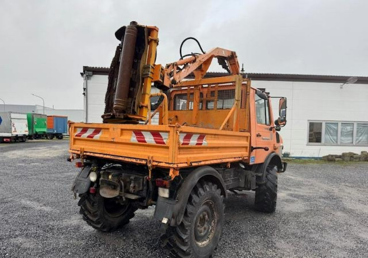 Inna Inny Unimog 4X4 Kosiarka bijakowa teleskopowa posypywarka pług odśnieżark - Грузовик бортовой/ Платформа, Коммунальная/ Специальная техника: фото 2 Inna Inny Unimog 4X4 Kosiarka bijakowa teleskopowa posypywarka pług odśnieżark - Грузовик бортовой/ Платформа, Коммунальная/ Специальная техника: фото 2
