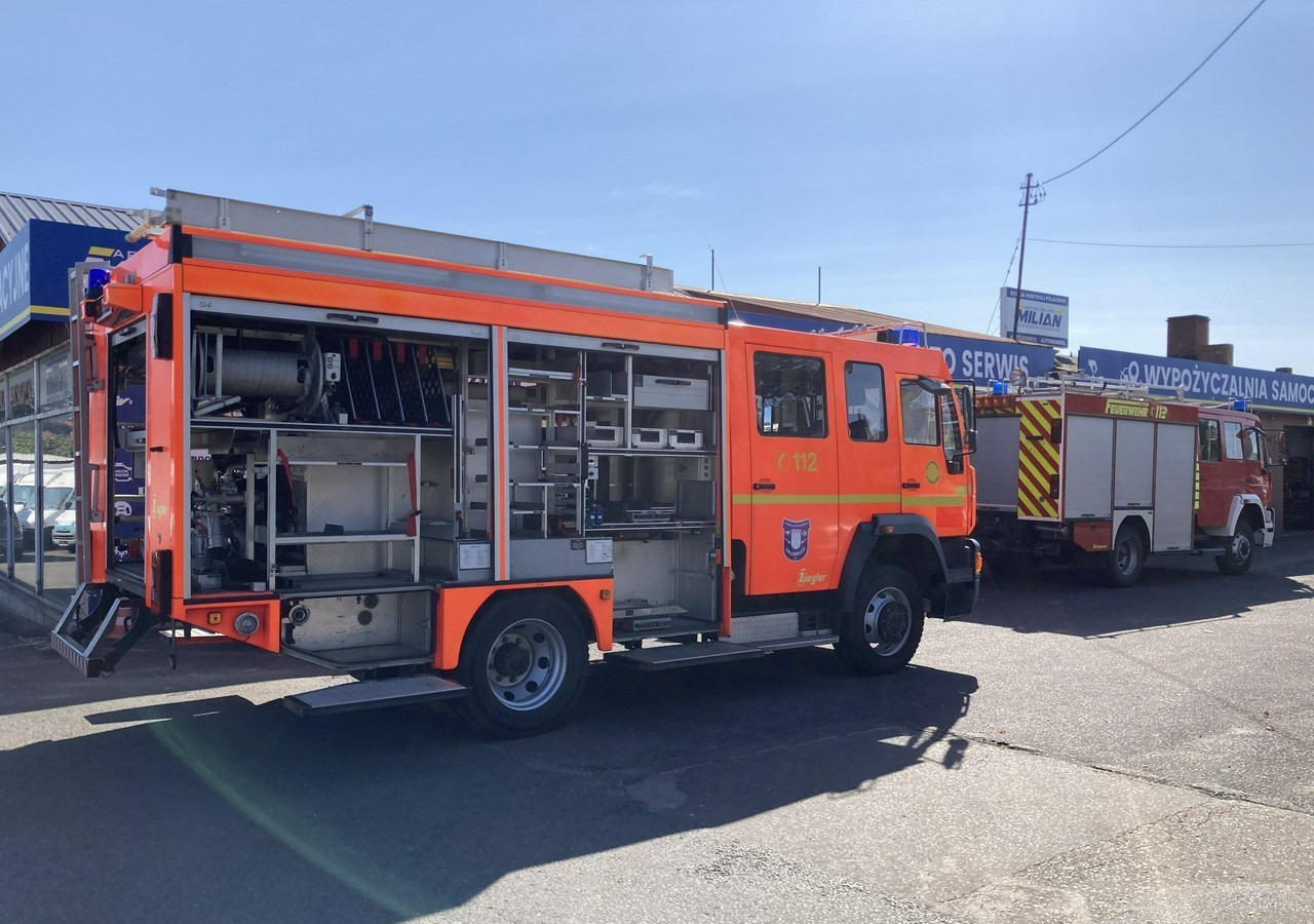 MAN MAN 15,250 Straż pożarna gaśnicza 9-osobowa 4X4 Wóz strażacki MAN 15,250 Straż pożarna gaśnicza 9-osobowa 4X4 Wóz strażacki - Пожарная машина: фото 5 MAN MAN 15,250 Straż pożarna gaśnicza 9-osobowa 4X4 Wóz strażacki MAN 15,250 Straż pożarna gaśnicza 9-osobowa 4X4 Wóz strażacki - Пожарная машина: фото 5