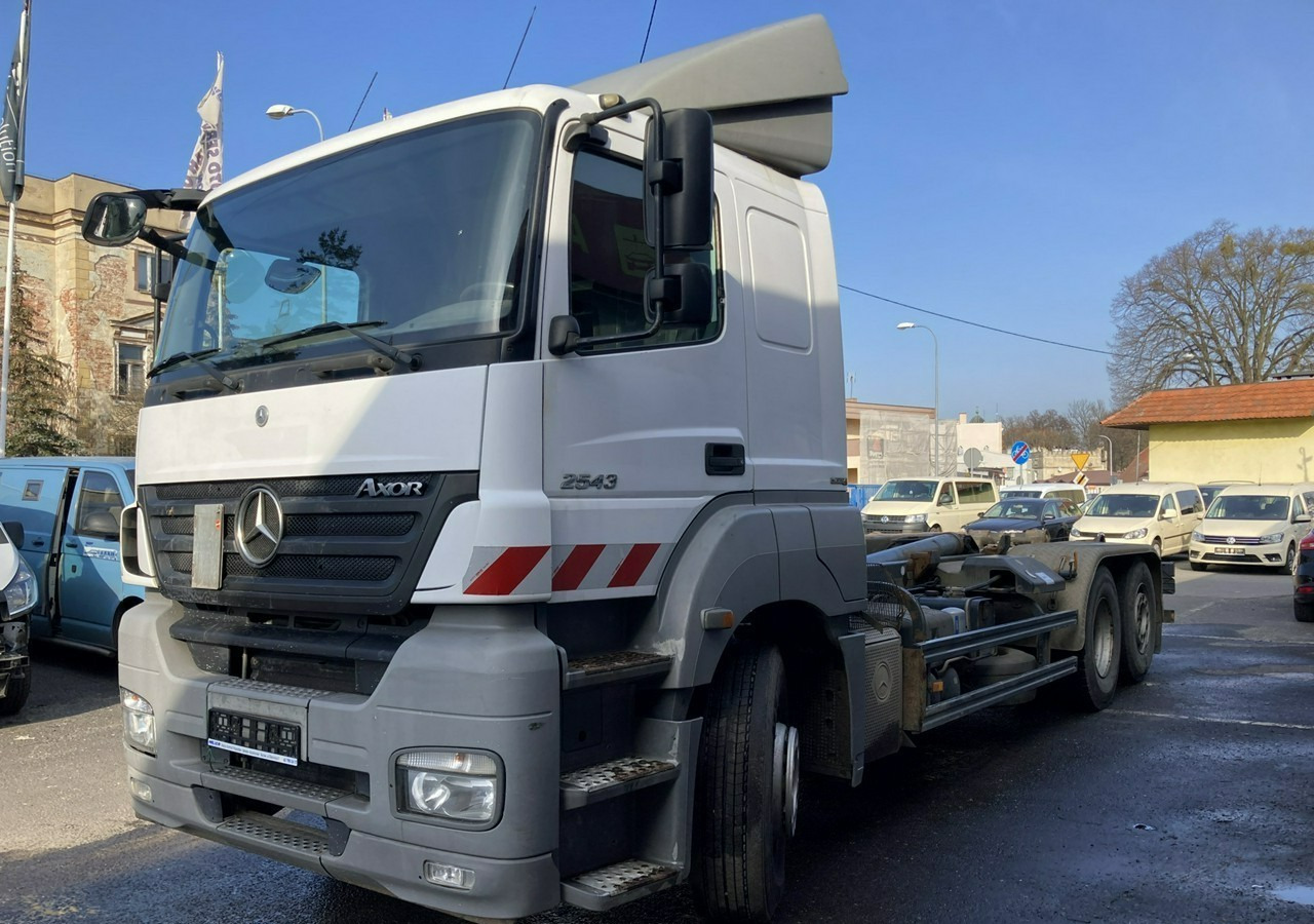 Mercedes-Benz Inny Mercedes-Benz Mercedes Axor 2543 Hakowiec bramowiec MEILLER-KIPPER Model 2009 - Крюковой мультилифт: фото 2 Mercedes-Benz Inny Mercedes-Benz Mercedes Axor 2543 Hakowiec bramowiec MEILLER-KIPPER Model 2009 - Крюковой мультилифт: фото 2