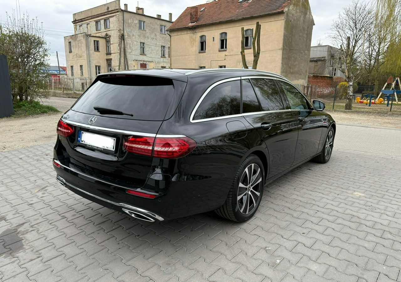 Mercedes-Benz Klasa E E300de EQ-Power Hybrid 50km na prądzie 2.0d 306KM Avantgarde Panoram - Легковой автомобиль: фото 4 Mercedes-Benz Klasa E E300de EQ-Power Hybrid 50km na prądzie 2.0d 306KM Avantgarde Panoram - Легковой автомобиль: фото 4