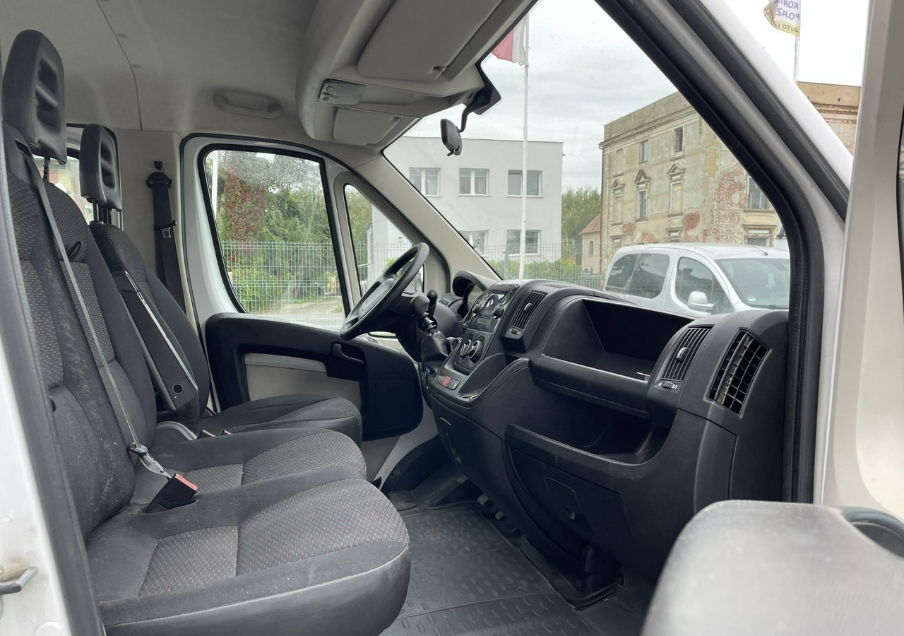 Peugeot Boxer Peugeot Boxer 2.0-130KM klima dokka Brygadówka doka 122tkm 2018 - Малотоннажный бортовой грузовик, Грузопассажирский фургон: фото 4 Peugeot Boxer Peugeot Boxer 2.0-130KM klima dokka Brygadówka doka 122tkm 2018 - Малотоннажный бортовой грузовик, Грузопассажирский фургон: фото 4