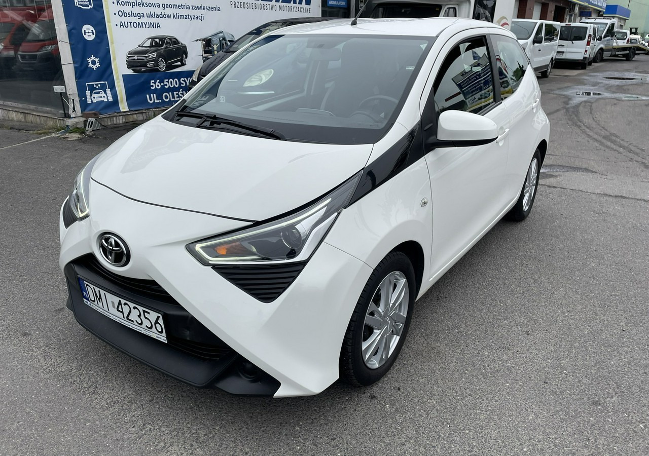 Toyota Aygo II Toyota Aygo 1.0 VVT-i JBL Edition bezyna+LPG Salon PL 2020 - Хэтчбек: фото 1 Toyota Aygo II Toyota Aygo 1.0 VVT-i JBL Edition bezyna+LPG Salon PL 2020 - Хэтчбек: фото 1