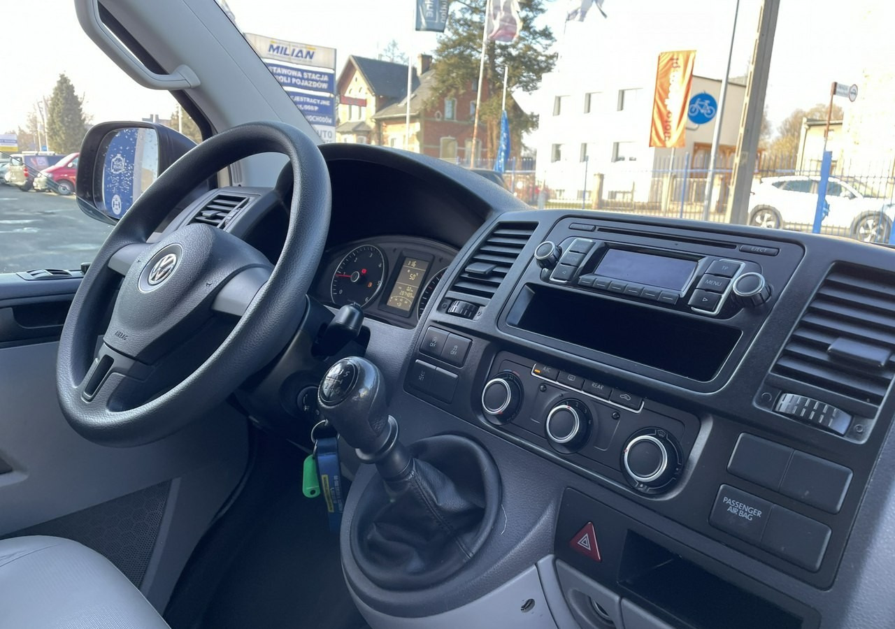 Volkswagen Inny Volkswagen Volkswagen Caravelle 2.0-140KM 2015 - Легковой автомобиль: фото 5 Volkswagen Inny Volkswagen Volkswagen Caravelle 2.0-140KM 2015 - Легковой автомобиль: фото 5