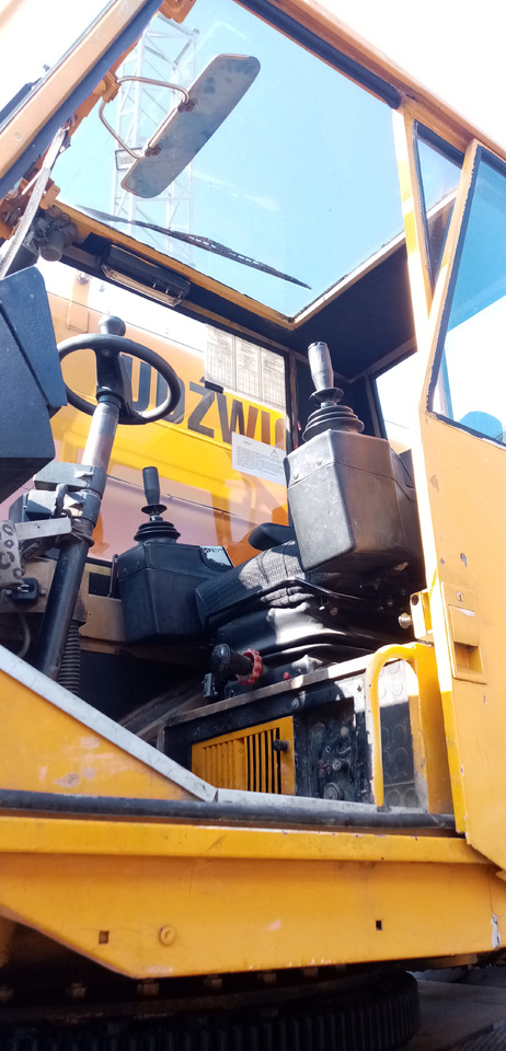 LIEBHERR LTM 1030 - Мобильный кран: фото 4 LIEBHERR LTM 1030 - Мобильный кран: фото 4