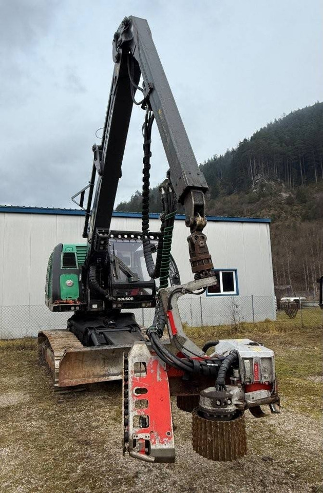 Neuson 204 HVT - Харвестер: фото 5 Neuson 204 HVT - Харвестер: фото 5