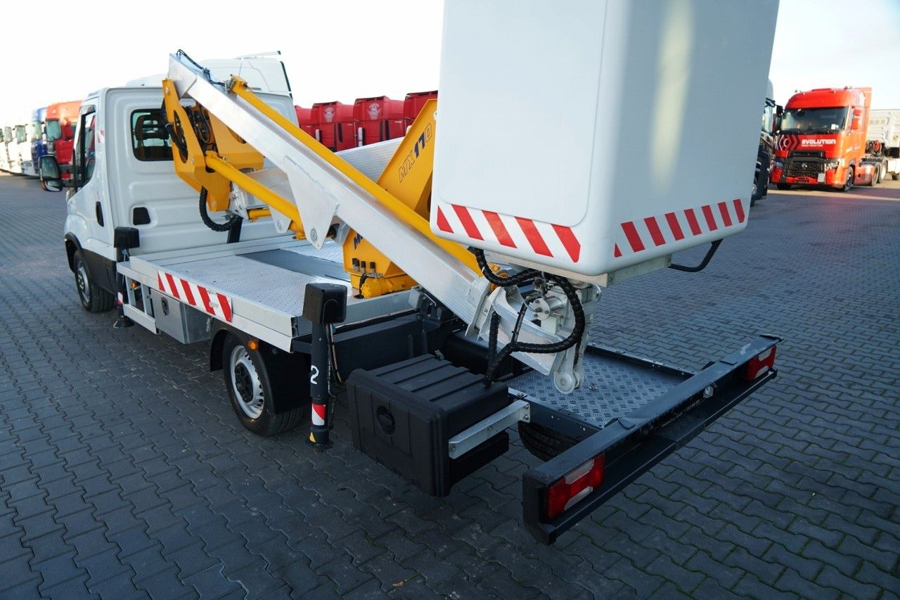 Грузовик с подъемником Iveco DAILY 35-140 / ZWYŻKA / PODNOŚNIK KOSZOWY MULTIT: фото 21 Грузовик с подъемником Iveco DAILY 35-140 / ZWYŻKA / PODNOŚNIK KOSZOWY MULTIT: фото 21