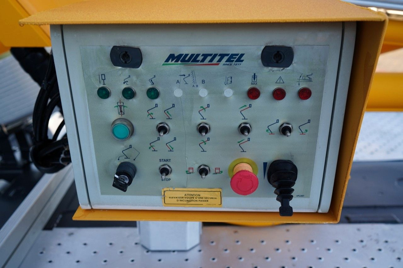 Грузовик с подъемником Iveco DAILY 35-140 / ZWYŻKA / PODNOŚNIK KOSZOWY MULTIT: фото 24 Грузовик с подъемником Iveco DAILY 35-140 / ZWYŻKA / PODNOŚNIK KOSZOWY MULTIT: фото 24