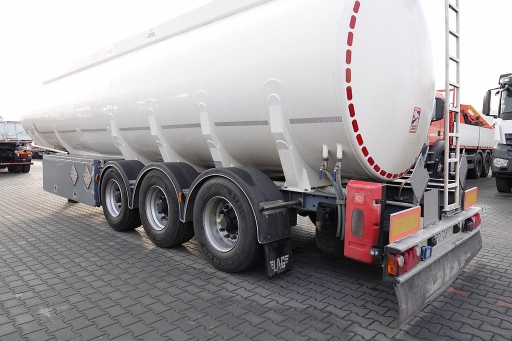 Lag CYSTERNA DO PALIWA / 36200 L / 4 KOMORY Lag CYSTERNA DO PALIWA / 36200 L / 4 KOMORY - Полуприцеп-цистерна: фото 3 Lag CYSTERNA DO PALIWA / 36200 L / 4 KOMORY Lag CYSTERNA DO PALIWA / 36200 L / 4 KOMORY - Полуприцеп-цистерна: фото 3