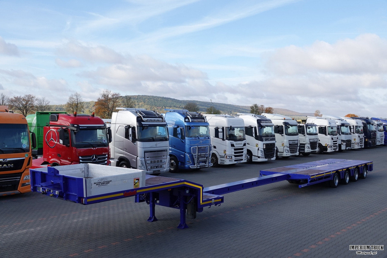 Noteboom / NISKOPODWOZIE / ROZCIĄGANA / 4 OSIOWA / OSIE SKRĘTNE / SAF - Полуприцеп бортовой/ Платформа: фото 1 Noteboom / NISKOPODWOZIE / ROZCIĄGANA / 4 OSIOWA / OSIE SKRĘTNE / SAF - Полуприцеп бортовой/ Платформа: фото 1