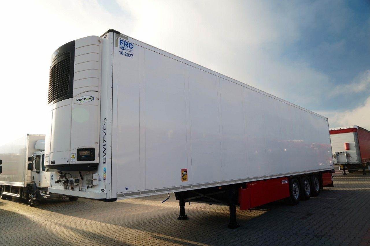 Schmitz Cargobull CHŁODNIA / CARRIER VECTOR 1550 / 2x OŚ PODNOSZO - Полуприцеп-рефрижератор: фото 2 Schmitz Cargobull CHŁODNIA / CARRIER VECTOR 1550 / 2x OŚ PODNOSZO - Полуприцеп-рефрижератор: фото 2