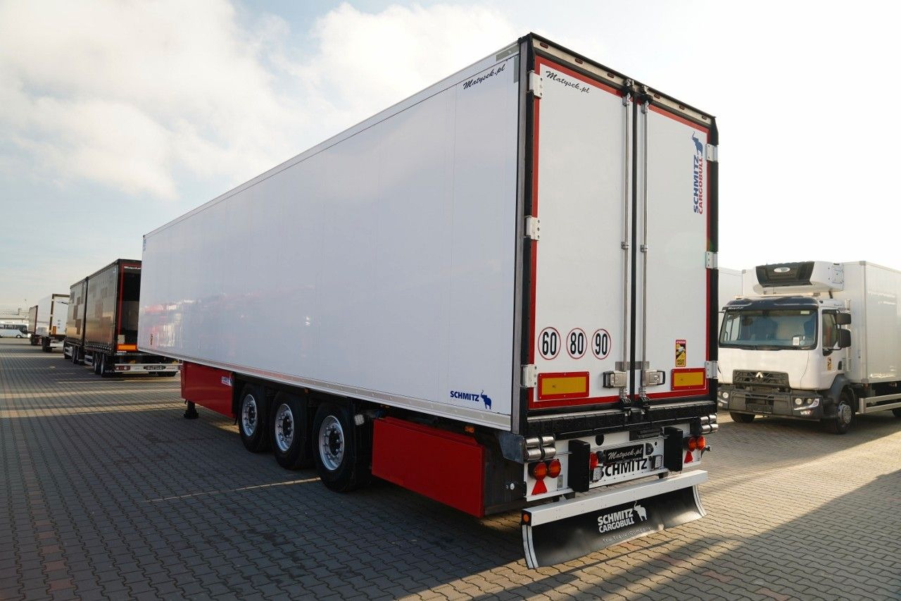 Schmitz Cargobull CHŁODNIA / CARRIER VECTOR 1550 / 2x OŚ PODNOSZO - Полуприцеп-рефрижератор: фото 3 Schmitz Cargobull CHŁODNIA / CARRIER VECTOR 1550 / 2x OŚ PODNOSZO - Полуприцеп-рефрижератор: фото 3