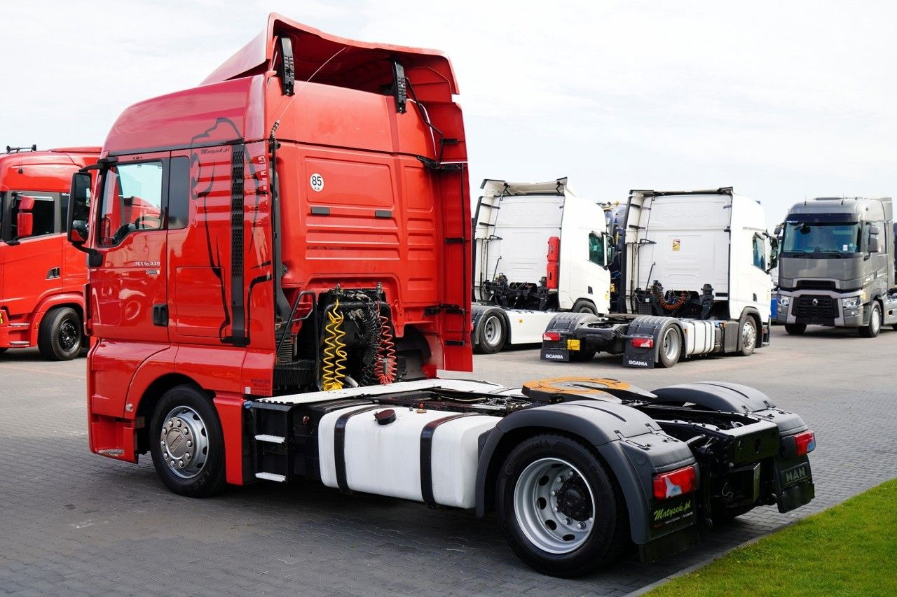 MAN TGX 18.440 / RETARDER / MEGA / LOWDECK / NAVI - Тягач: фото 4 MAN TGX 18.440 / RETARDER / MEGA / LOWDECK / NAVI - Тягач: фото 4
