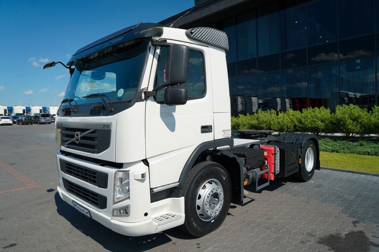 Volvo FM 380 / PEŁNY ADR / NISKA KABINA / DZIENNA KABI - Тягач: фото 5 Volvo FM 380 / PEŁNY ADR / NISKA KABINA / DZIENNA KABI - Тягач: фото 5