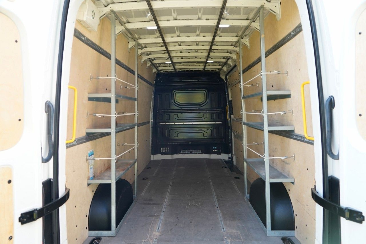 Цельнометаллический фургон Volkswagen CRAFTER  / 2.0 D / FURGON BLASZAK / DMC: 3500 KG: фото 9