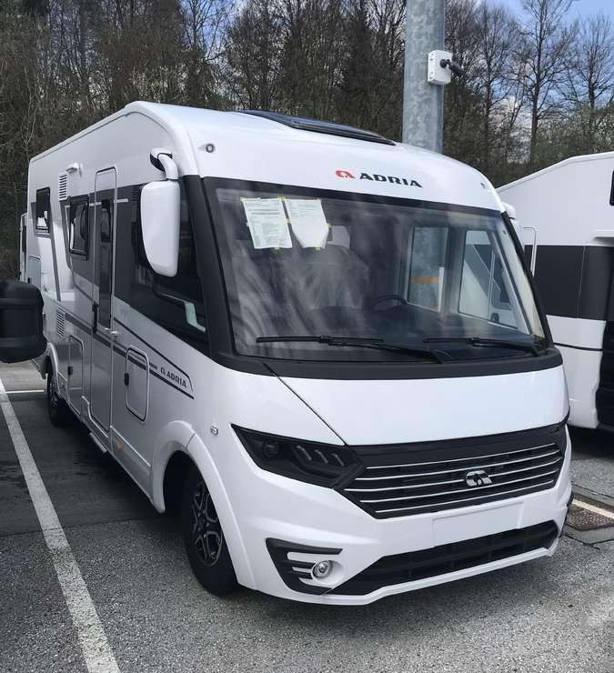 Adria Sonic 600SL - Интегрированный автодом: фото 1 Adria Sonic 600SL - Интегрированный автодом: фото 1