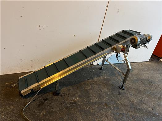 NNP Flighted elevator conveyor - Ленточный конвейер: фото 2 NNP Flighted elevator conveyor - Ленточный конвейер: фото 2