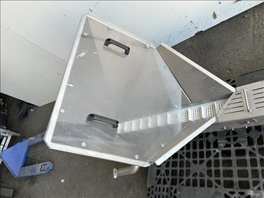 NNP Flighted elevator conveyor - Ленточный конвейер: фото 2 NNP Flighted elevator conveyor - Ленточный конвейер: фото 2