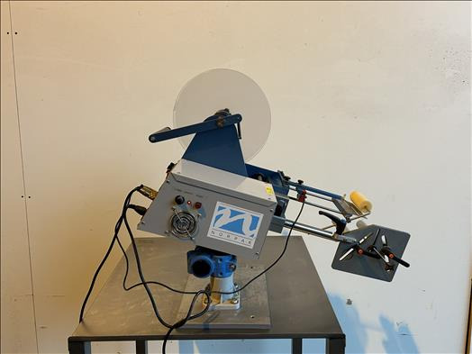 Norpak Rover150 label applicator - Упаковочное оборудование: фото 1 Norpak Rover150 label applicator - Упаковочное оборудование: фото 1