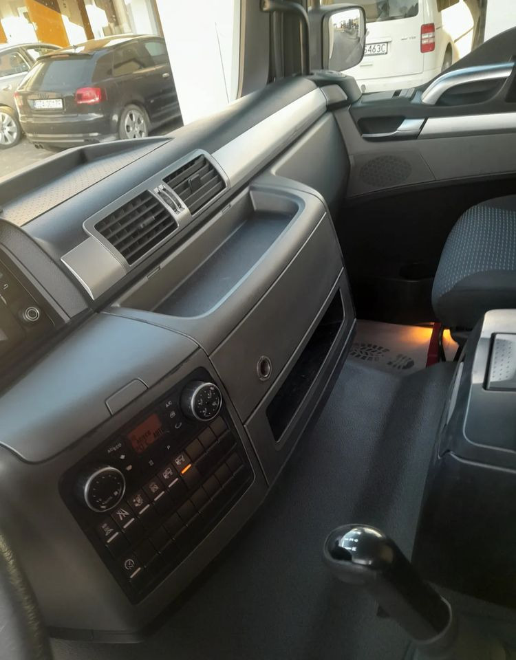 MAN TGL 12.250 NAUKA JAZDY / ELKA / L / MANUAL 8 / - Тентованный грузовик: фото 3 MAN TGL 12.250 NAUKA JAZDY / ELKA / L / MANUAL 8 / - Тентованный грузовик: фото 3