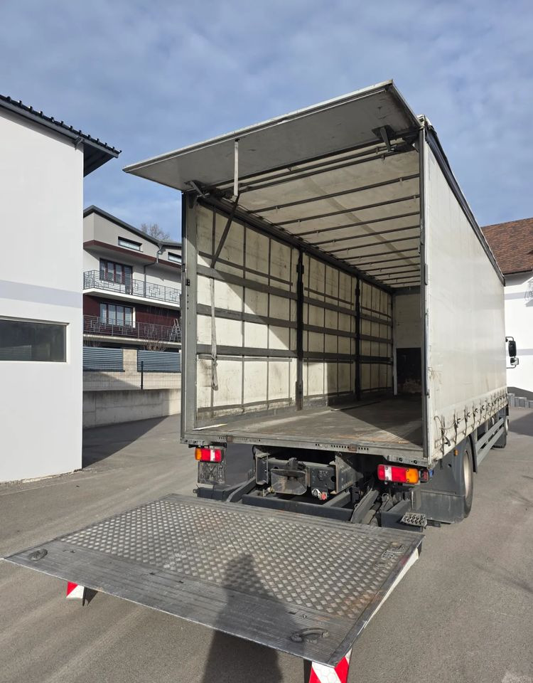 MAN TGM 15.250 /18.250 /FIRANKA / RAMA DO ZABUDOWY / WYWROTKA / HAKOWIEC / MANUALNA - Тентованный грузовик: фото 4 MAN TGM 15.250 /18.250 /FIRANKA / RAMA DO ZABUDOWY / WYWROTKA / HAKOWIEC / MANUALNA - Тентованный грузовик: фото 4