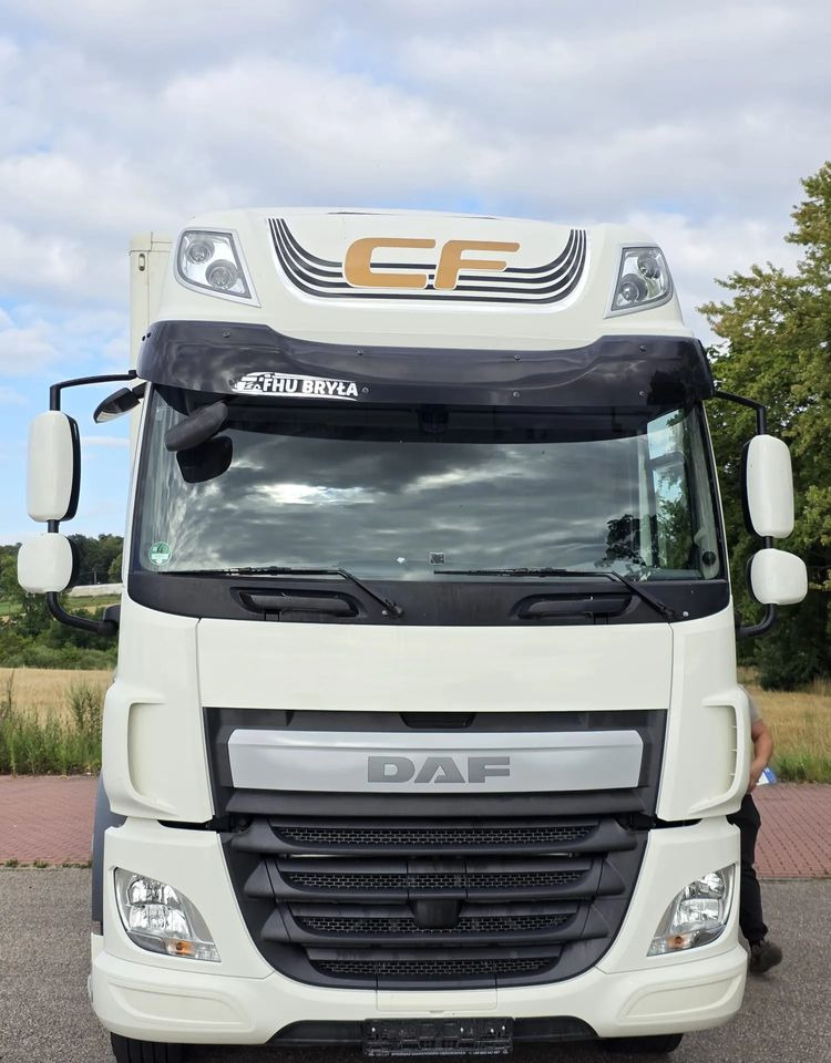 DAF CF 330/10.2017/KONTENER MEBLOWY/IZOTERMA/WINDA/18 PALET/E6/NISKI PRZEBIEG/Z NIEMIEC/JAK NOWY/DUŻY SILNIK 10 837cm3// - Грузовик с закрытым кузовом: фото 4 DAF CF 330/10.2017/KONTENER MEBLOWY/IZOTERMA/WINDA/18 PALET/E6/NISKI PRZEBIEG/Z NIEMIEC/JAK NOWY/DUŻY SILNIK 10 837cm3// - Грузовик с закрытым кузовом: фото 4