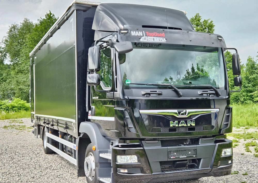 MAN TGM 12.290/15.290/E6/FIRANKA/BOCZNE DRZWI/BURTO-FIRANKA/18PALET/WINDA/NISKI PRZEBIEG/2018/CAŁY NA PODUSZKACH/SERWISOWANY - Тентованный грузовик: фото 2 MAN TGM 12.290/15.290/E6/FIRANKA/BOCZNE DRZWI/BURTO-FIRANKA/18PALET/WINDA/NISKI PRZEBIEG/2018/CAŁY NA PODUSZKACH/SERWISOWANY - Тентованный грузовик: фото 2