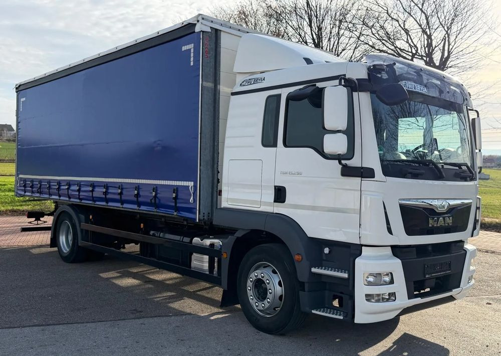 MAN TGM 15.290 / FIRANKA / 2016R / KLIMA POSTOJOWA /SPROWADZONY/ 8T ŁADOWNOŚĆ / 17 PALET / E6 / WINDA / - Тентованный грузовик: фото 2 MAN TGM 15.290 / FIRANKA / 2016R / KLIMA POSTOJOWA /SPROWADZONY/ 8T ŁADOWNOŚĆ / 17 PALET / E6 / WINDA / - Тентованный грузовик: фото 2