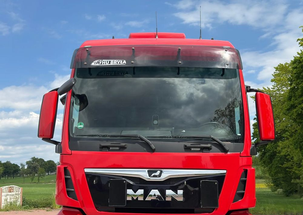 MAN TGX 26.500/LIFT/6X2/KLIMA POSTOJOWA/18PALET/E6/FIRANKA/WINDA/NISKI PRZEBIEG/JEDEN WŁAŚCICIEL/PODWIESZANA OŚ - Тентованный грузовик: фото 5 MAN TGX 26.500/LIFT/6X2/KLIMA POSTOJOWA/18PALET/E6/FIRANKA/WINDA/NISKI PRZEBIEG/JEDEN WŁAŚCICIEL/PODWIESZANA OŚ - Тентованный грузовик: фото 5
