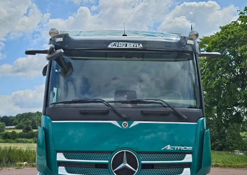Тентованный грузовик Mercedes-Benz ACTROS 1833 / BURTO-FIRANKA / WINDA / 18 PALET / 8600 ŁADOWNOŚĆ / AUTOMAT / DUŻY SILNIK / 10.2019  ROK / SYPIALKA / LEDY / KAMERY / VIRTUAL COCPIT/ JAK NOWY: фото 13