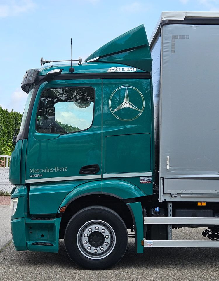 Тентованный грузовик Mercedes-Benz ACTROS 1833 / BURTO-FIRANKA / WINDA / 18 PALET / 8600 ŁADOWNOŚĆ / AUTOMAT / DUŻY SILNIK / 10.2019  ROK / SYPIALKA / LEDY / KAMERY / VIRTUAL COCPIT/ JAK NOWY: фото 6
