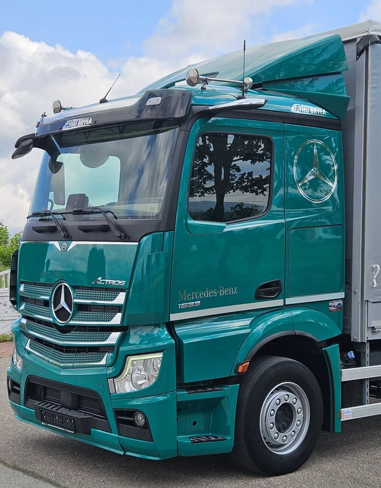 Тентованный грузовик Mercedes-Benz ACTROS 1833 / BURTO-FIRANKA / WINDA / 18 PALET / 8600 ŁADOWNOŚĆ / AUTOMAT / DUŻY SILNIK / 10.2019  ROK / SYPIALKA / LEDY / KAMERY / VIRTUAL COCPIT/ JAK NOWY: фото 9