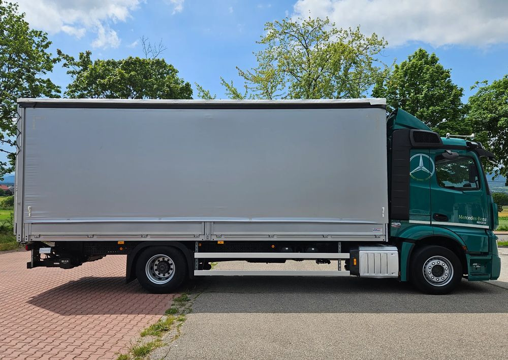 Тентованный грузовик Mercedes-Benz ACTROS 1833 / BURTO-FIRANKA / WINDA / 18 PALET / 8600 ŁADOWNOŚĆ / AUTOMAT / DUŻY SILNIK / 10.2019  ROK / SYPIALKA / LEDY / KAMERY / VIRTUAL COCPIT/ JAK NOWY: фото 11