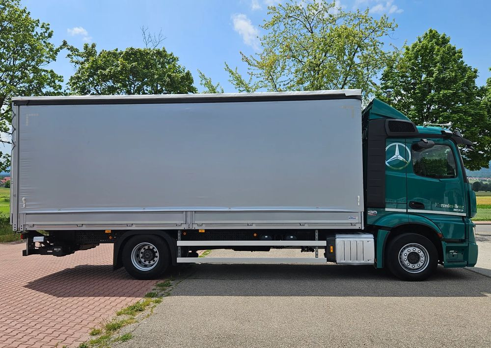 Тентованный грузовик Mercedes-Benz ACTROS 1833 / BURTO-FIRANKA / WINDA / 18 PALET / 8600 ŁADOWNOŚĆ / AUTOMAT / DUŻY SILNIK / 10.2019  ROK / SYPIALKA / LEDY / KAMERY / VIRTUAL COCPIT/ JAK NOWY: фото 15