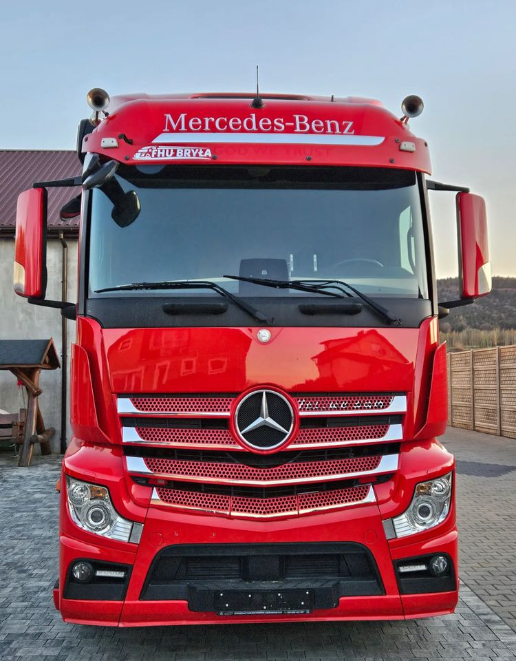 Mercedes-Benz ACTROS 1846/1836/IZOTERMA/WINDA/DUŻY SILNIK/E6/SPROWADZONY/NISKI PRZEBIEG/KONTENER/18 PALET/ALUMINIOWE FELGI/SUPER STAN - Рефрижератор: фото 3 Mercedes-Benz ACTROS 1846/1836/IZOTERMA/WINDA/DUŻY SILNIK/E6/SPROWADZONY/NISKI PRZEBIEG/KONTENER/18 PALET/ALUMINIOWE FELGI/SUPER STAN - Рефрижератор: фото 3