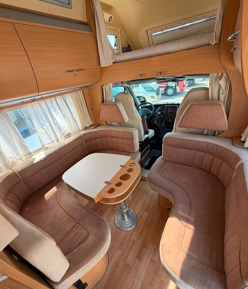 Arca camper 720 GLT - Альковный автодом: фото 4 Arca camper 720 GLT - Альковный автодом: фото 4