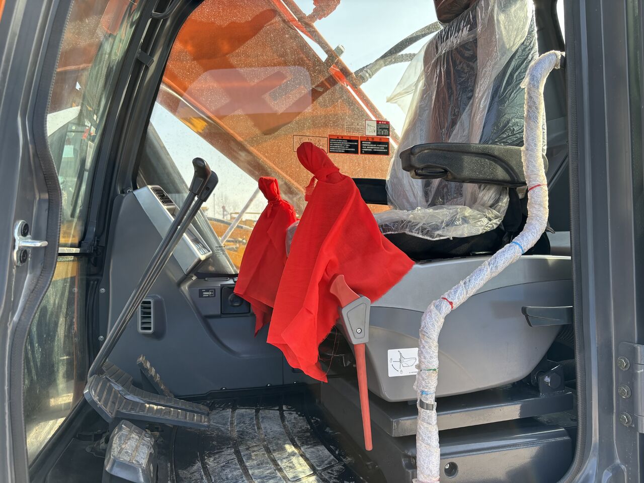 DOOSAN DX225LCA - Гусеничный экскаватор: фото 2 DOOSAN DX225LCA - Гусеничный экскаватор: фото 2