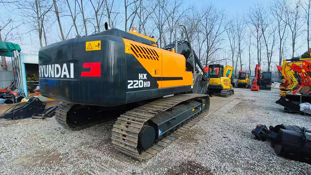 HYUNDAI HX220HD - Гусеничный экскаватор: фото 5 HYUNDAI HX220HD - Гусеничный экскаватор: фото 5