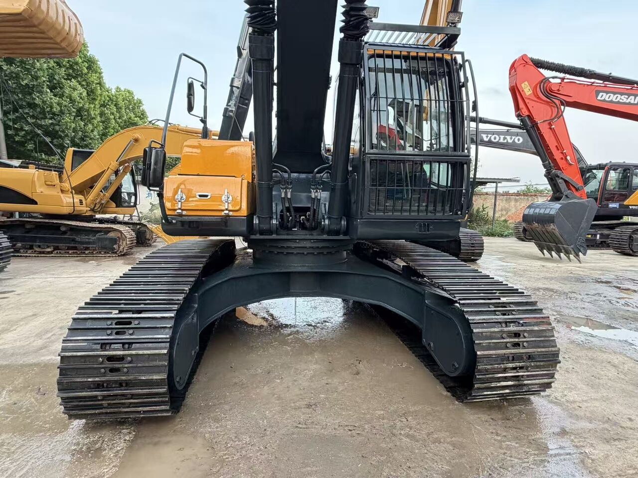 Hyundai R305LC-9T - Гусеничный экскаватор: фото 4 Hyundai R305LC-9T - Гусеничный экскаватор: фото 4
