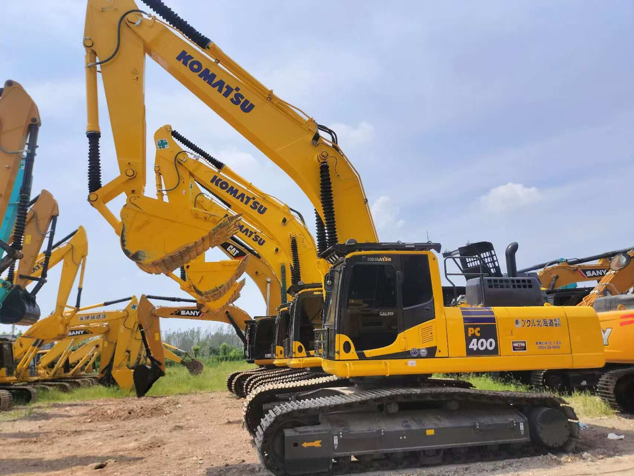 KOMATSU PC400-8 - Гусеничный экскаватор: фото 1 KOMATSU PC400-8 - Гусеничный экскаватор: фото 1