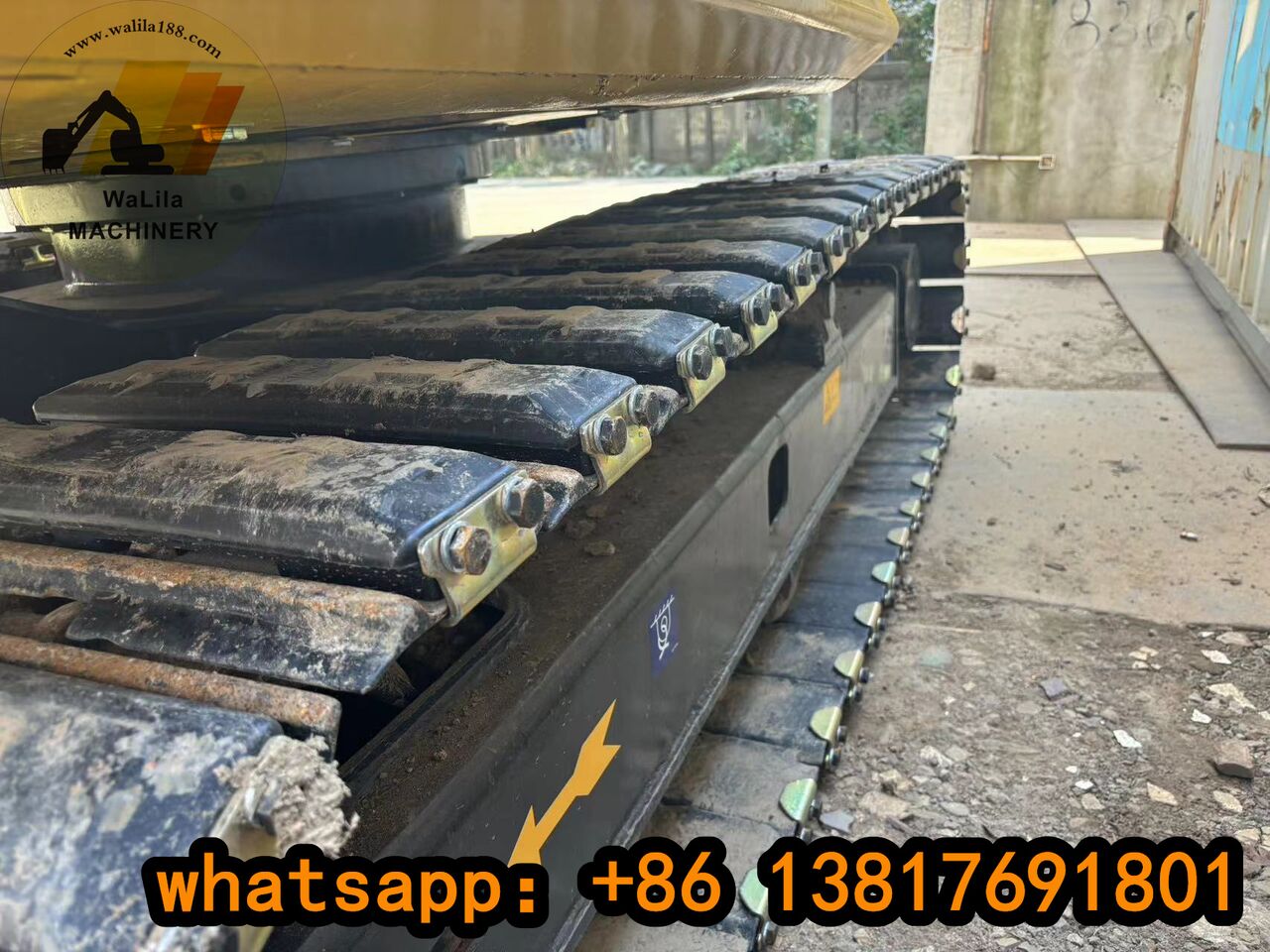 KOMATSU PC70-8 - Мини-экскаватор: фото 3 KOMATSU PC70-8 - Мини-экскаватор: фото 3