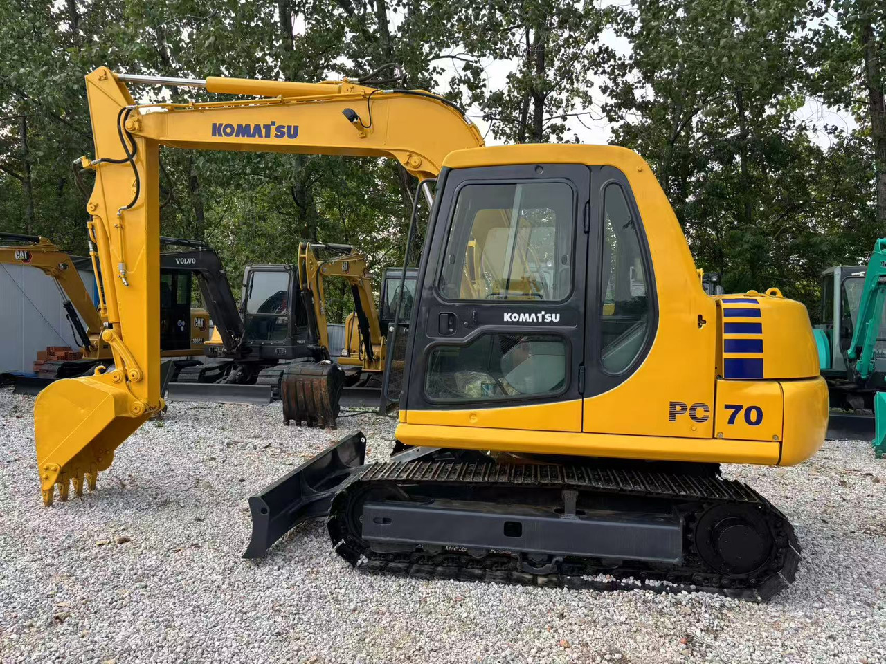 KOMATSU PC70 - Мини-экскаватор: фото 1 KOMATSU PC70 - Мини-экскаватор: фото 1