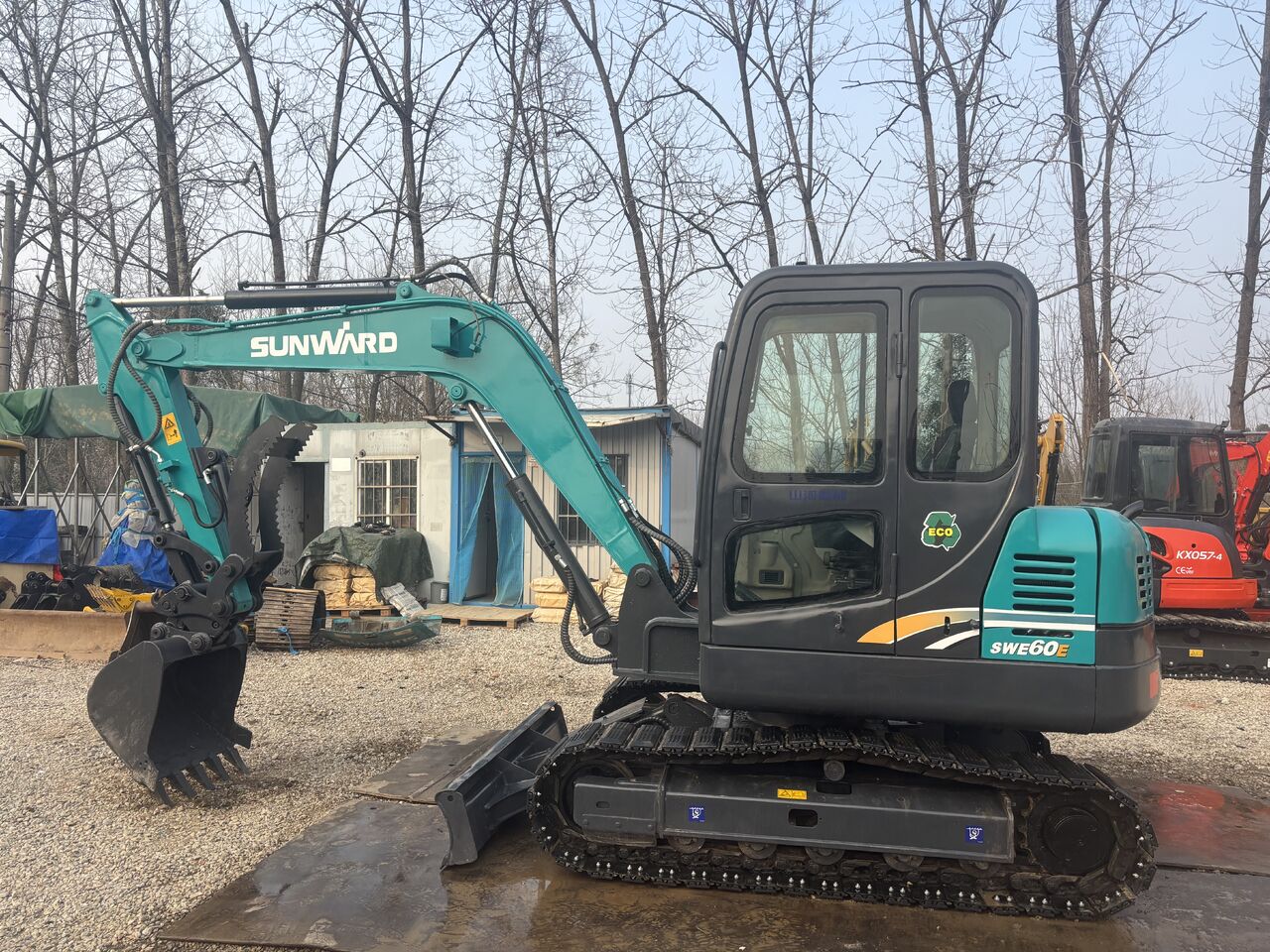 SUNWARD SWE60E - Мини-экскаватор: фото 4 SUNWARD SWE60E - Мини-экскаватор: фото 4