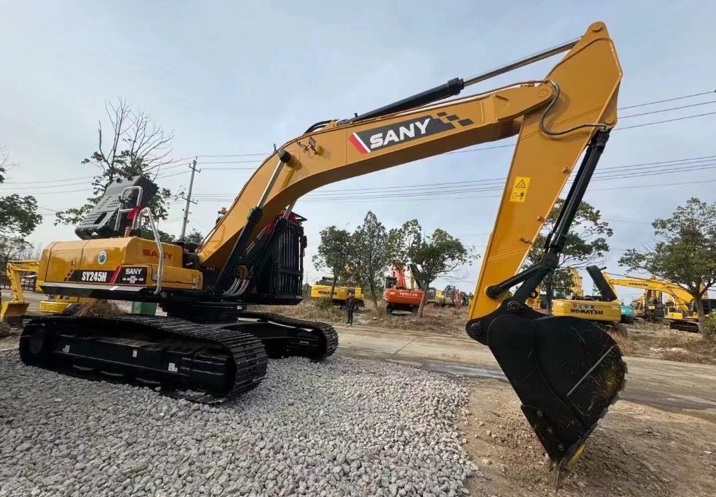 Sany SY 245 Sany245 Sany215 135 245 265 305 335 365 - Гусеничный экскаватор: фото 1 Sany SY 245 Sany245 Sany215 135 245 265 305 335 365 - Гусеничный экскаватор: фото 1