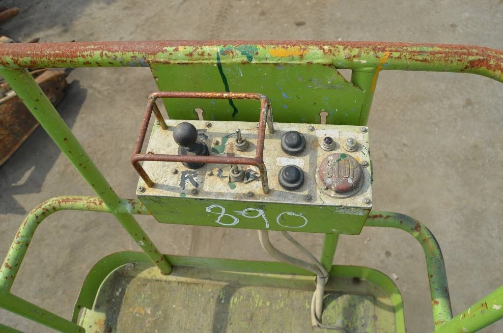 Aichi RV 041 - Ножничный подъемник: фото 5 Aichi RV 041 - Ножничный подъемник: фото 5