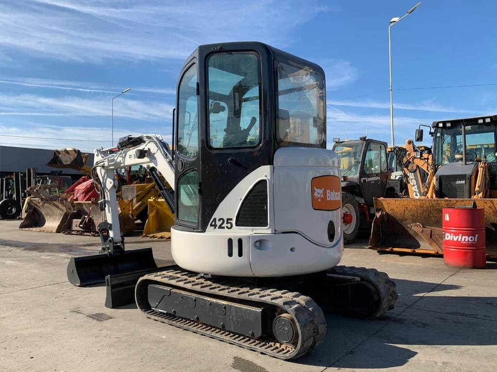 Bobcat 425 - Мини-экскаватор: фото 4 Bobcat 425 - Мини-экскаватор: фото 4