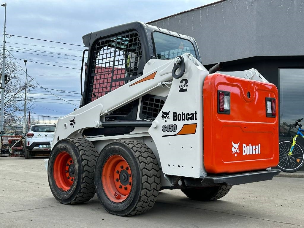 Bobcat S 450  - Мини-погрузчик с бортовым поворотом: фото 3 Bobcat S 450  - Мини-погрузчик с бортовым поворотом: фото 3