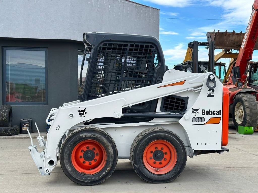 Bobcat S 450  - Мини-погрузчик с бортовым поворотом: фото 2 Bobcat S 450  - Мини-погрузчик с бортовым поворотом: фото 2