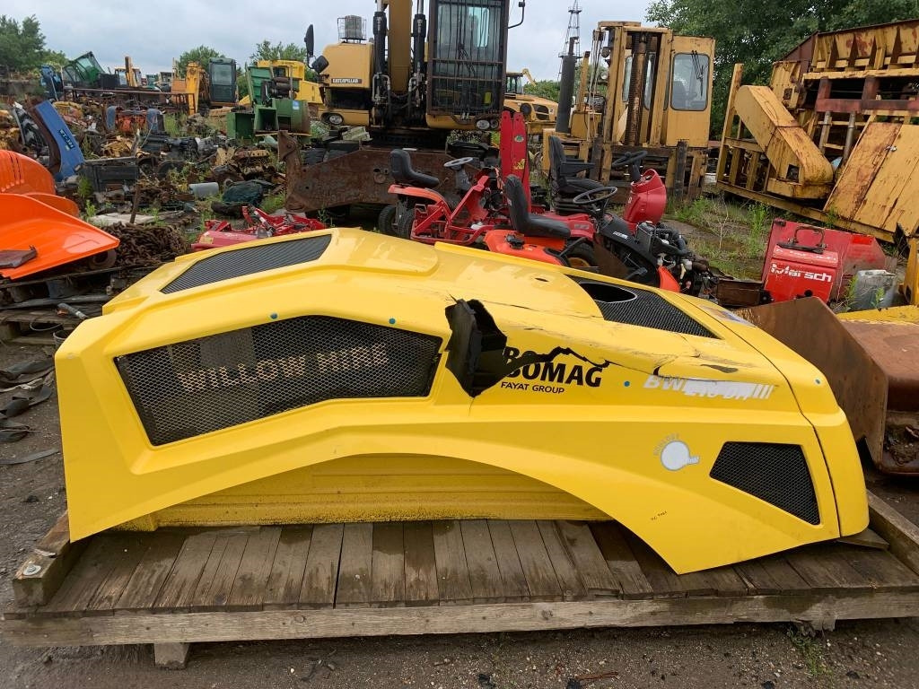 Bomag BW 216DH BONNET - Рама/ Шасси для Строительной техники: фото 2 Bomag BW 216DH BONNET - Рама/ Шасси для Строительной техники: фото 2